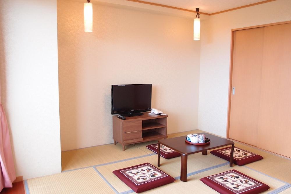 Hotel Castlevillage Miyakojima Экстерьер фото