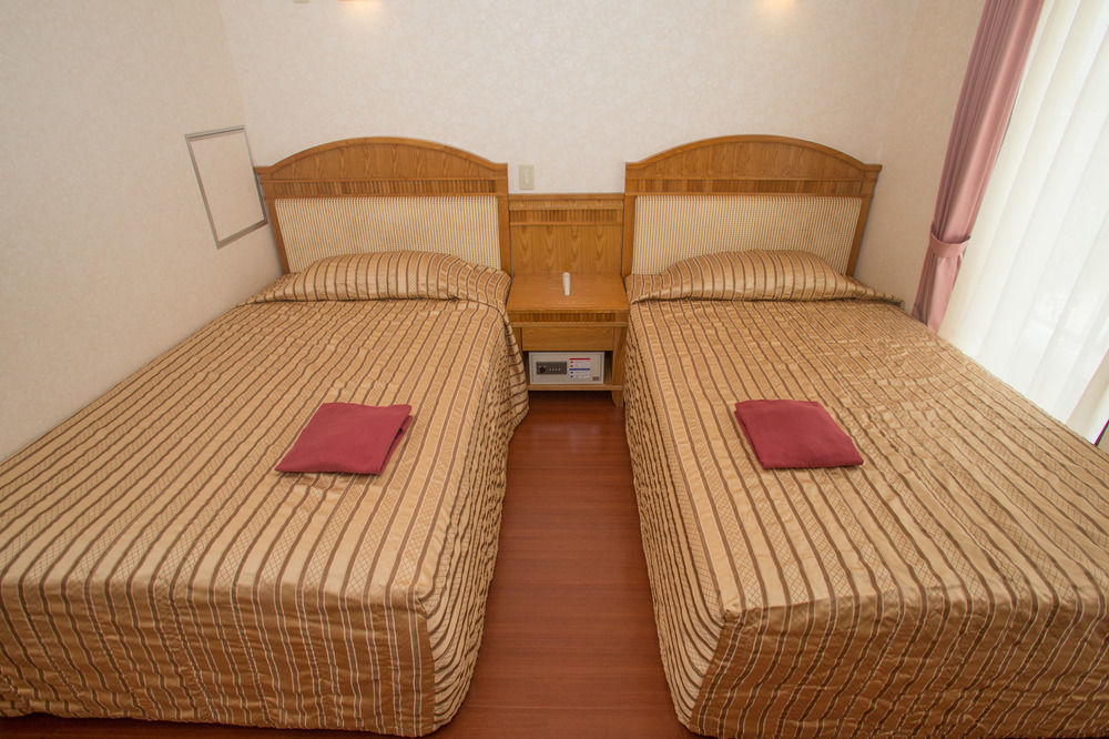 Hotel Castlevillage Miyakojima Экстерьер фото